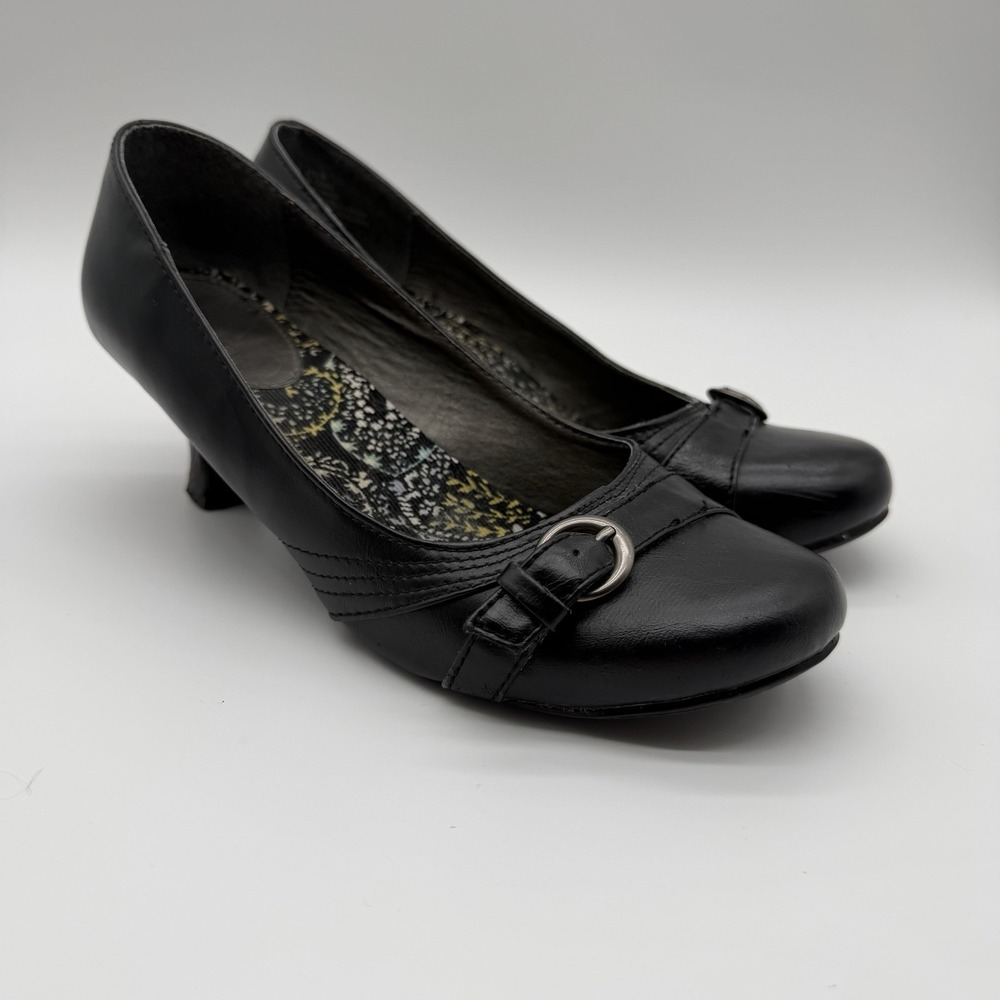 Mudd "Slickk" Black Kitten Heel Pumps D-Ring Buckle Y2K Style Dark Academia 8.5